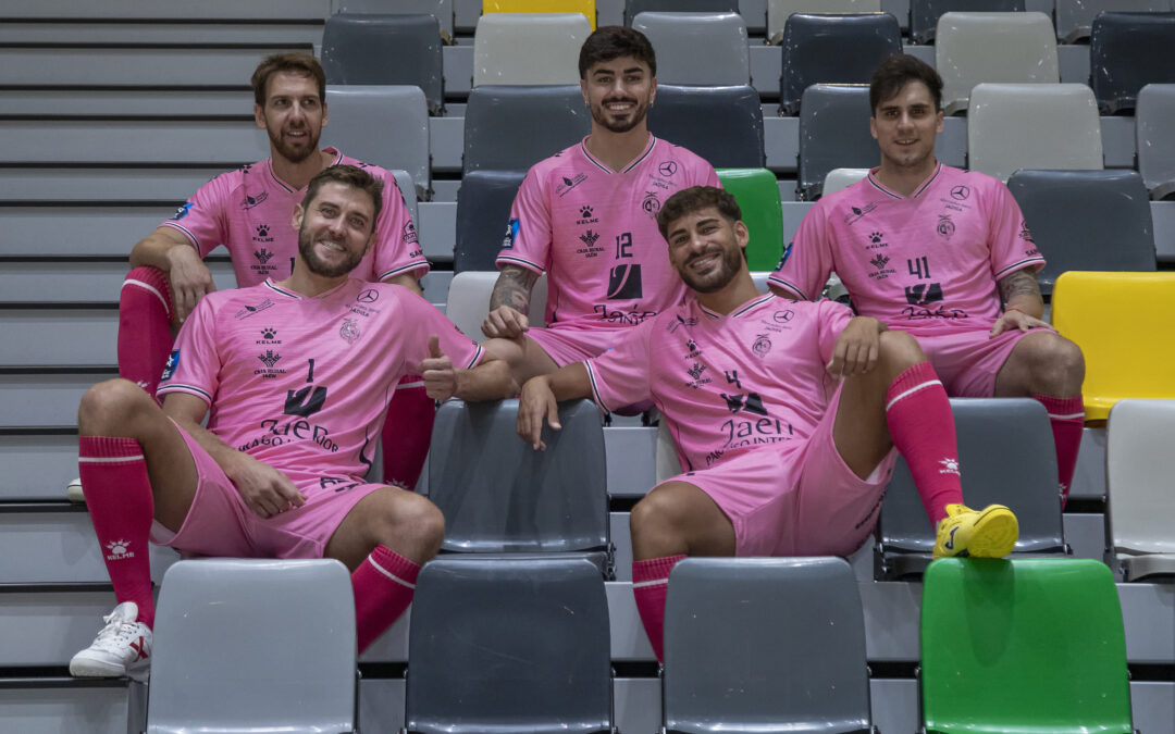 El rosa se abre paso en la nueva segunda equipación del Jaén Paraíso Interior FS