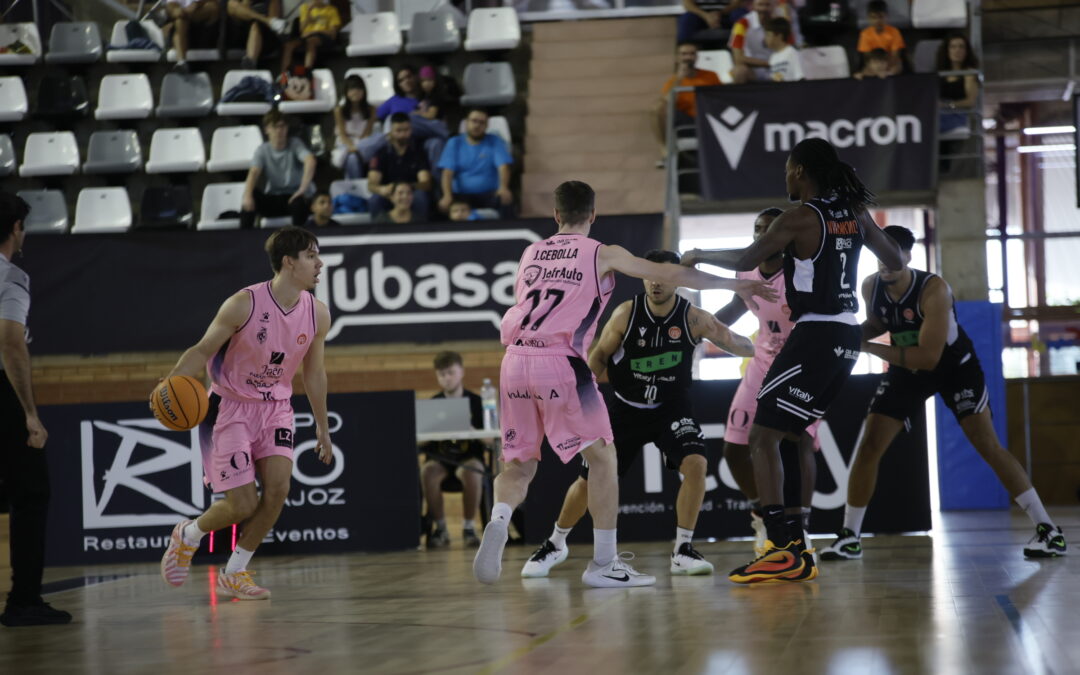 Jaén pelea hasta el final, pero se queda sin premio