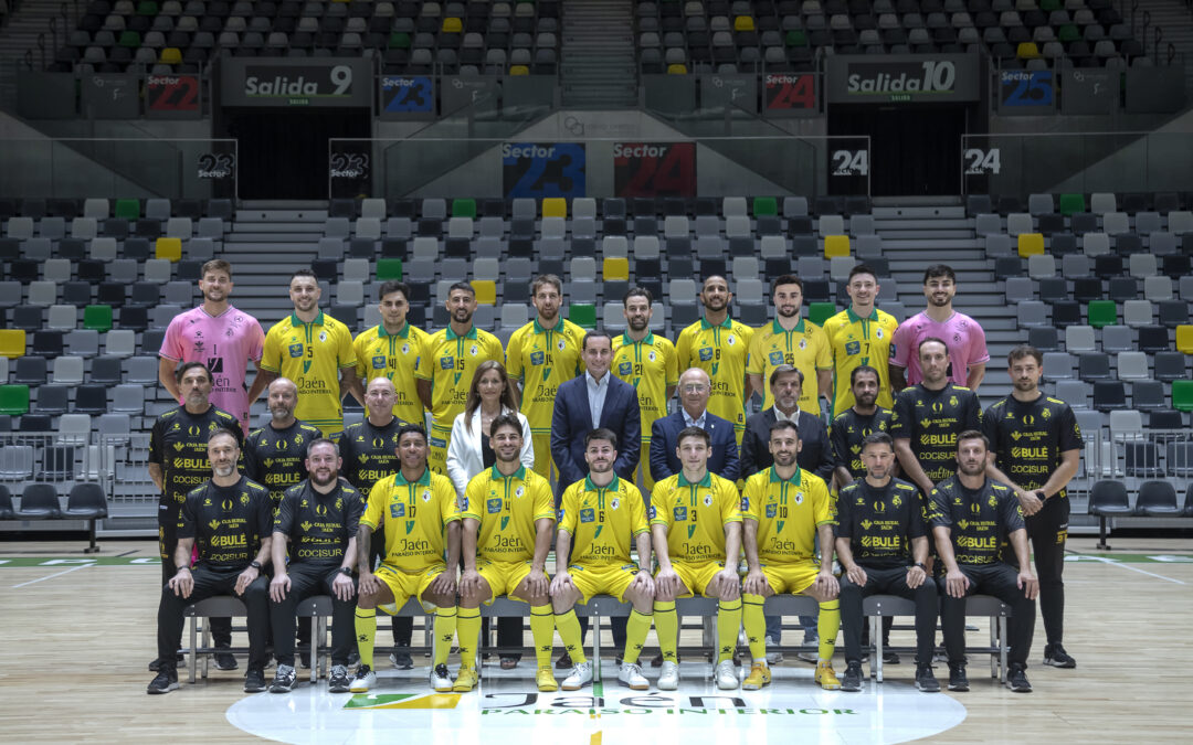 El Jaén Paraíso Interior FS realiza sus fotos oficiales de la temporada 2026-27